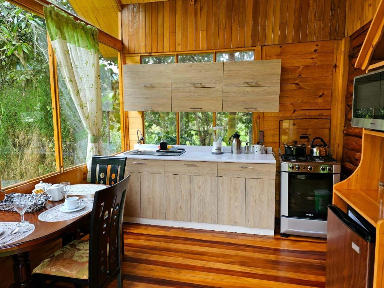 Hassinger Ranch Cabanas Oxapampa Dış mekan fotoğraf