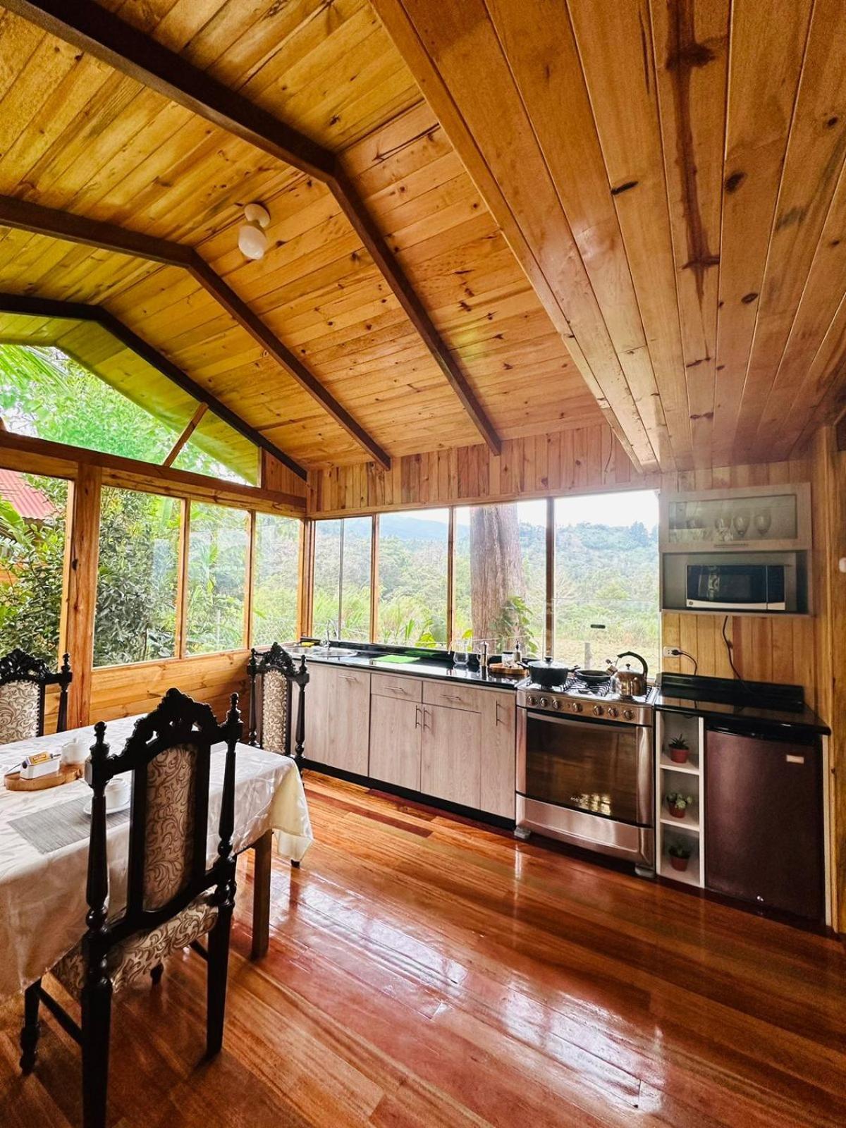Hassinger Ranch Cabanas Oxapampa Dış mekan fotoğraf