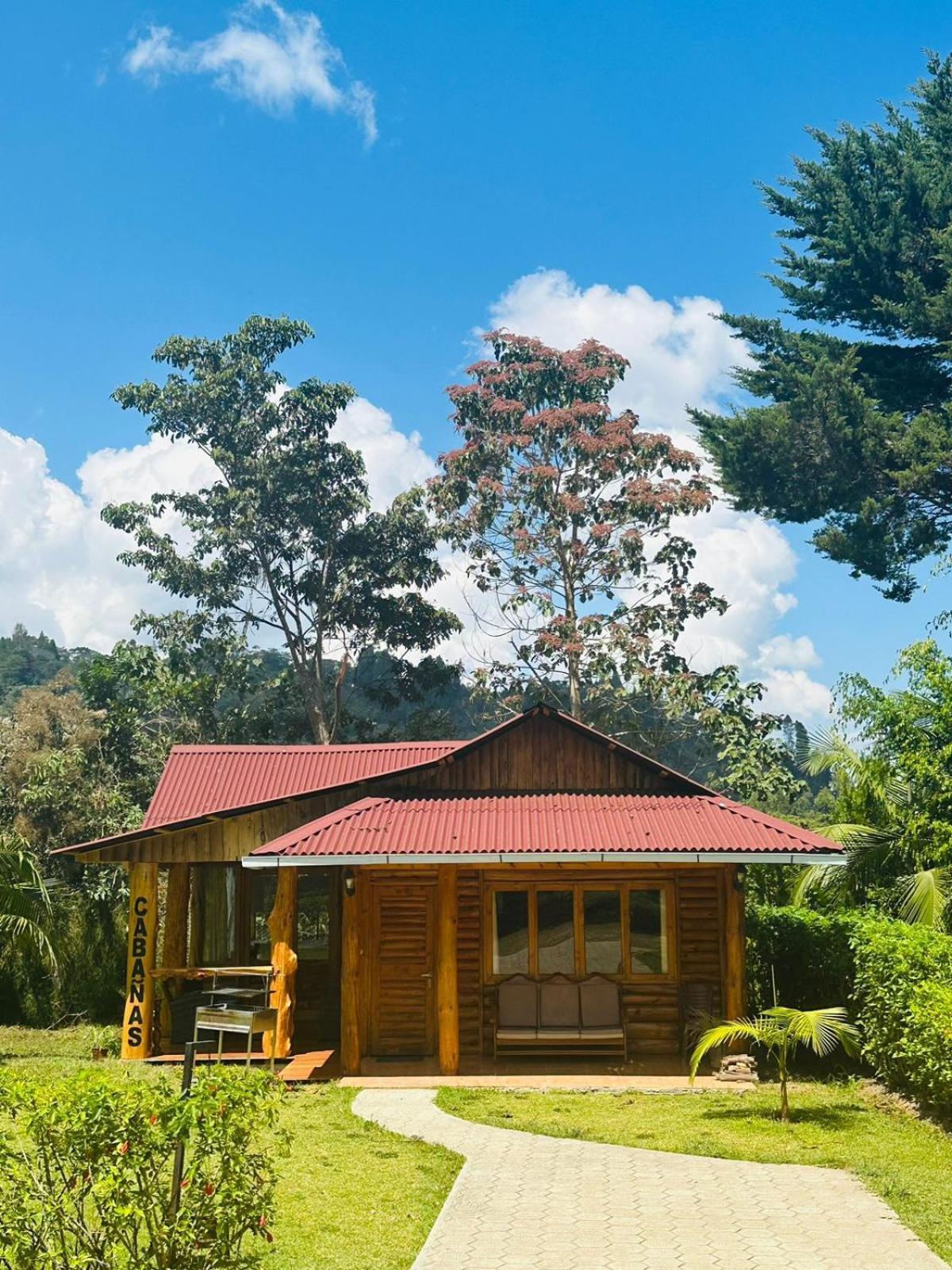 Hassinger Ranch Cabanas Oxapampa Dış mekan fotoğraf
