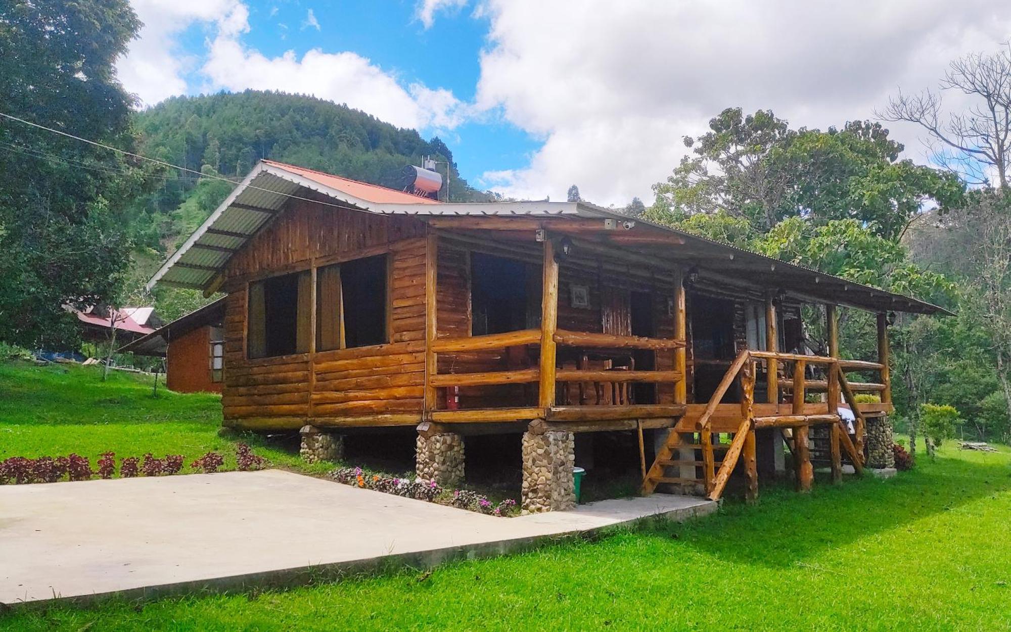 Hassinger Ranch Cabanas Oxapampa Oda fotoğraf